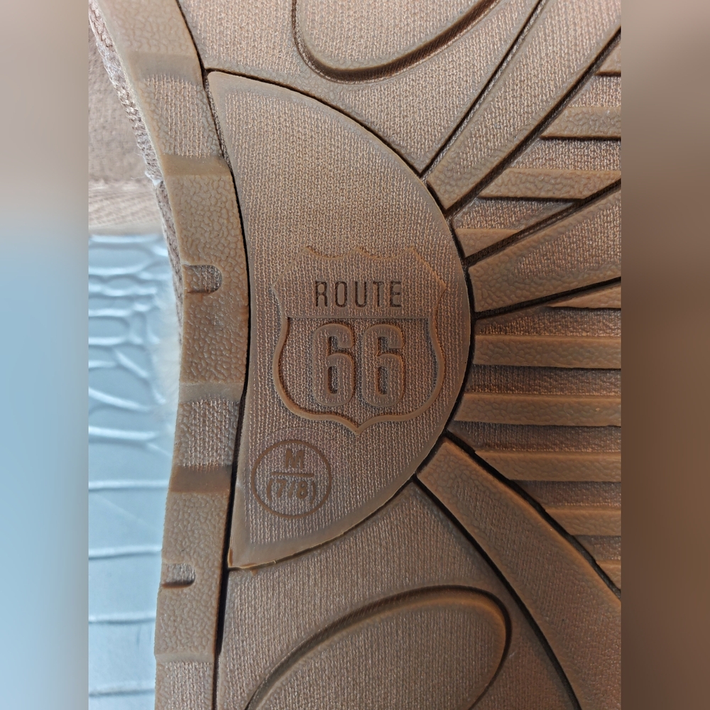Route 66 NWOB Men's Suede Slippers with Faux Fur Lining Tan Size 7/8 - Picture 8 of 9